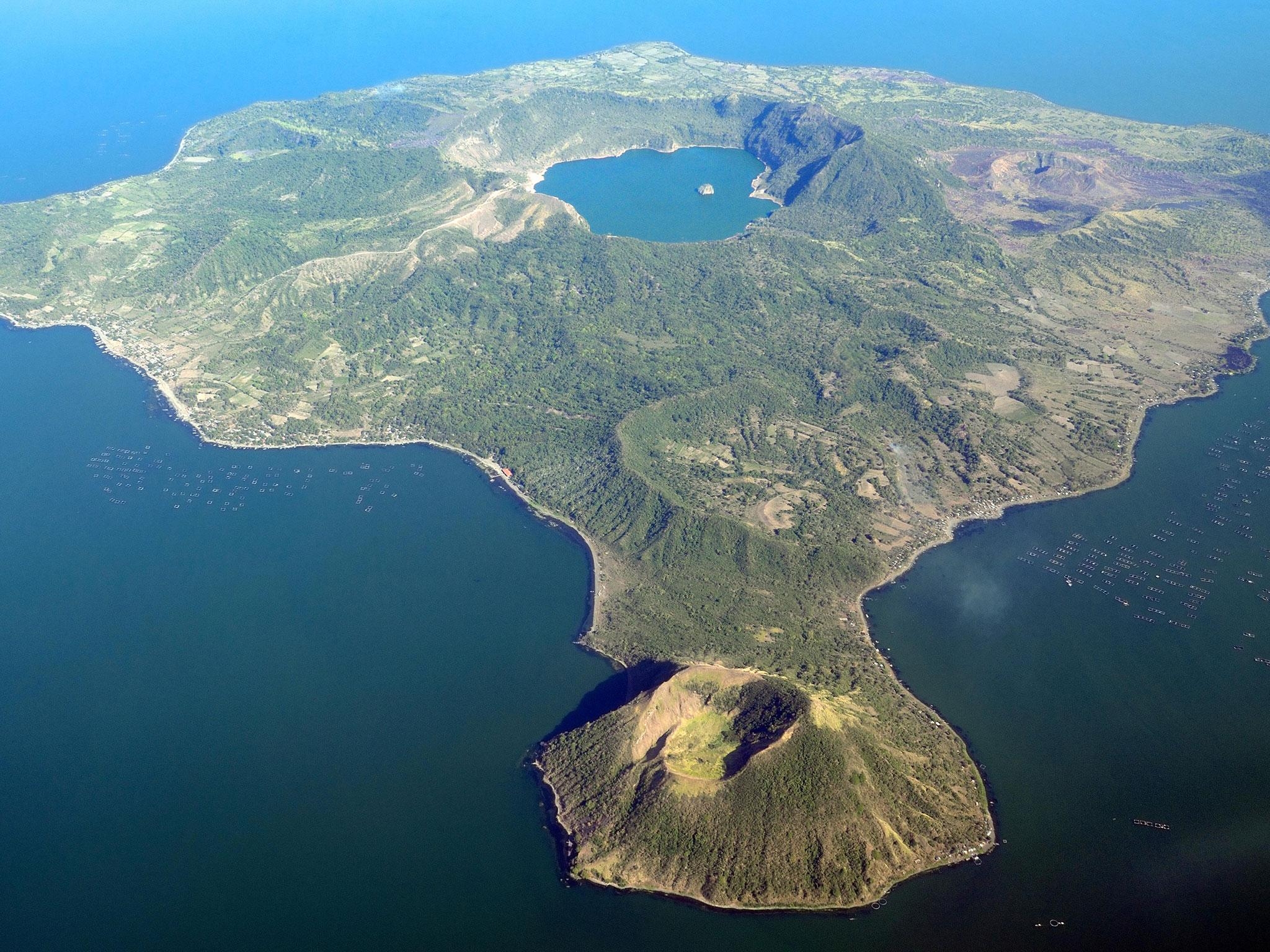 激しい火口, 世界, 旅行, 火山学者