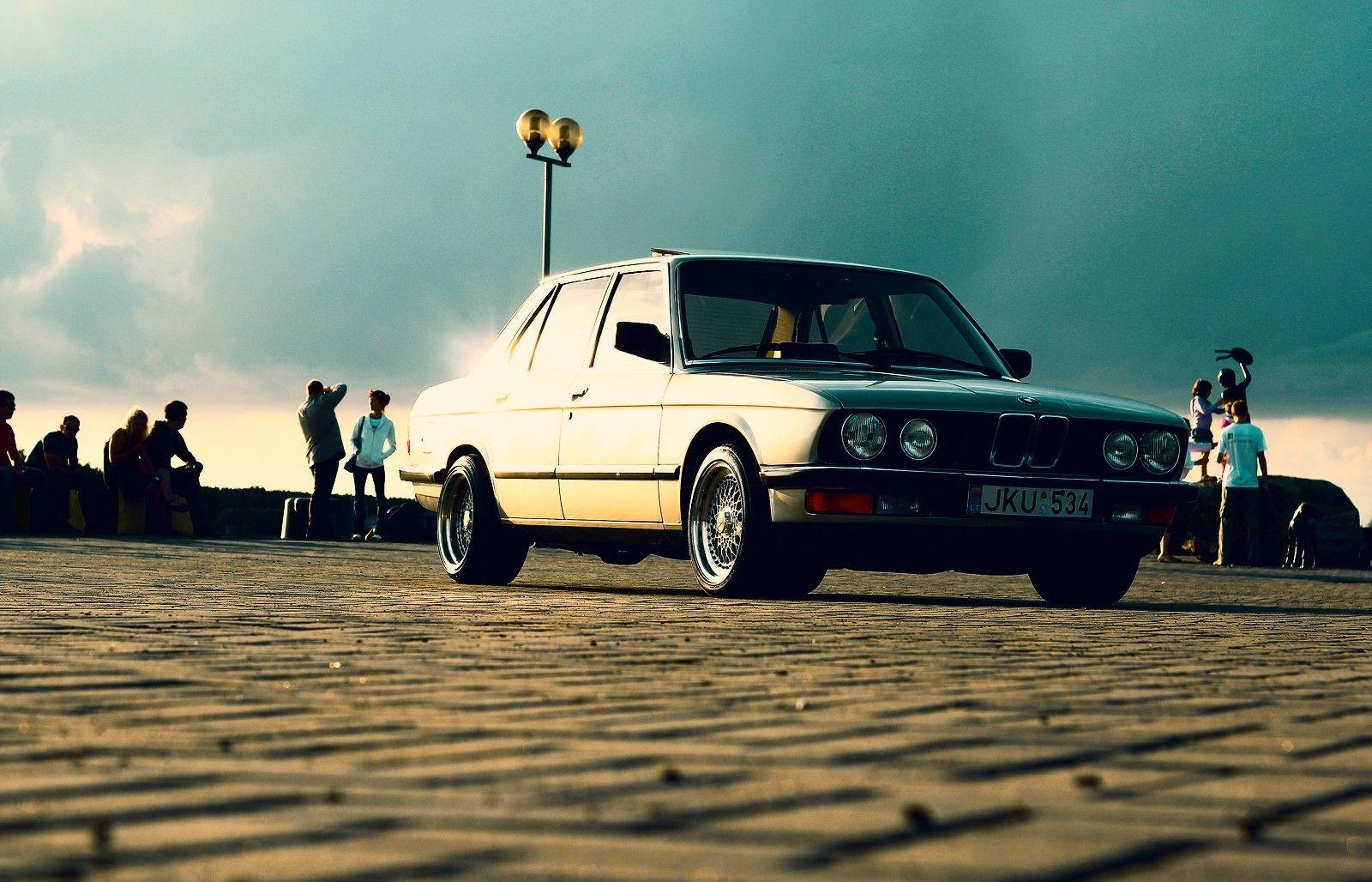 クラシックカー, スポーツカー, BMW, 雨と夕日