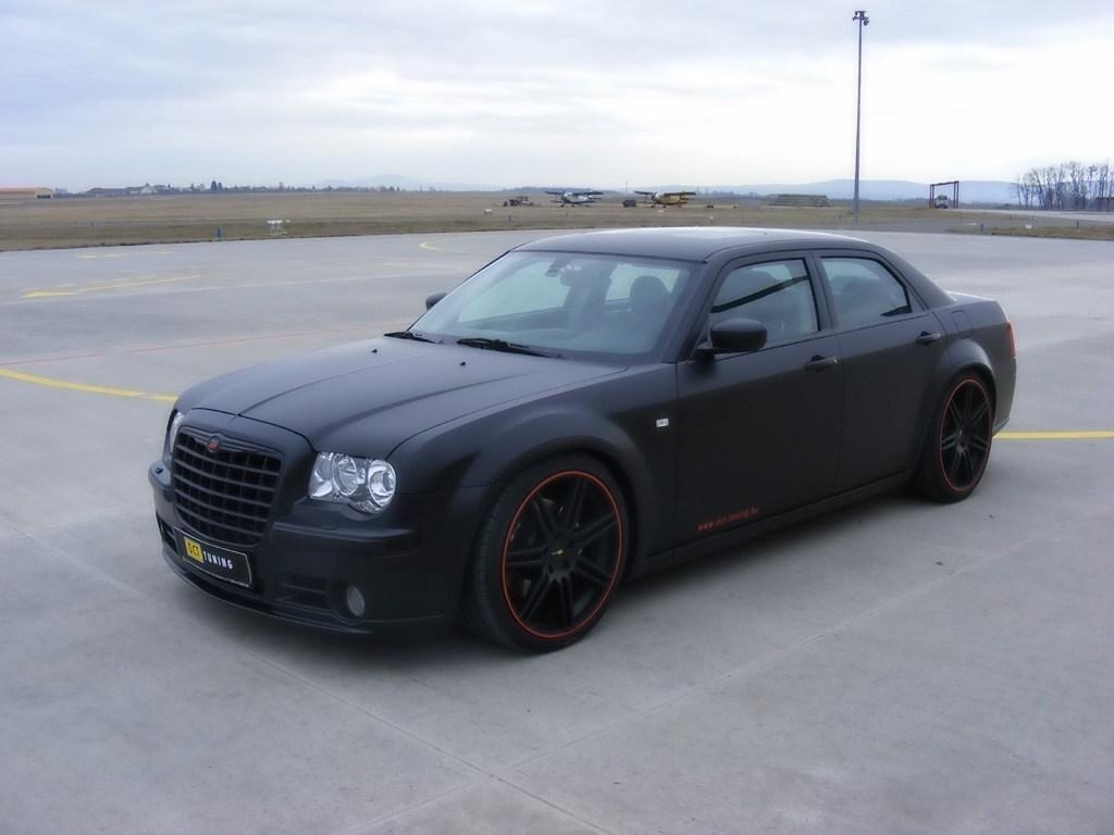 クライスラー車, Chrysler 300C Hemi, SRT 8, コンプレッサー