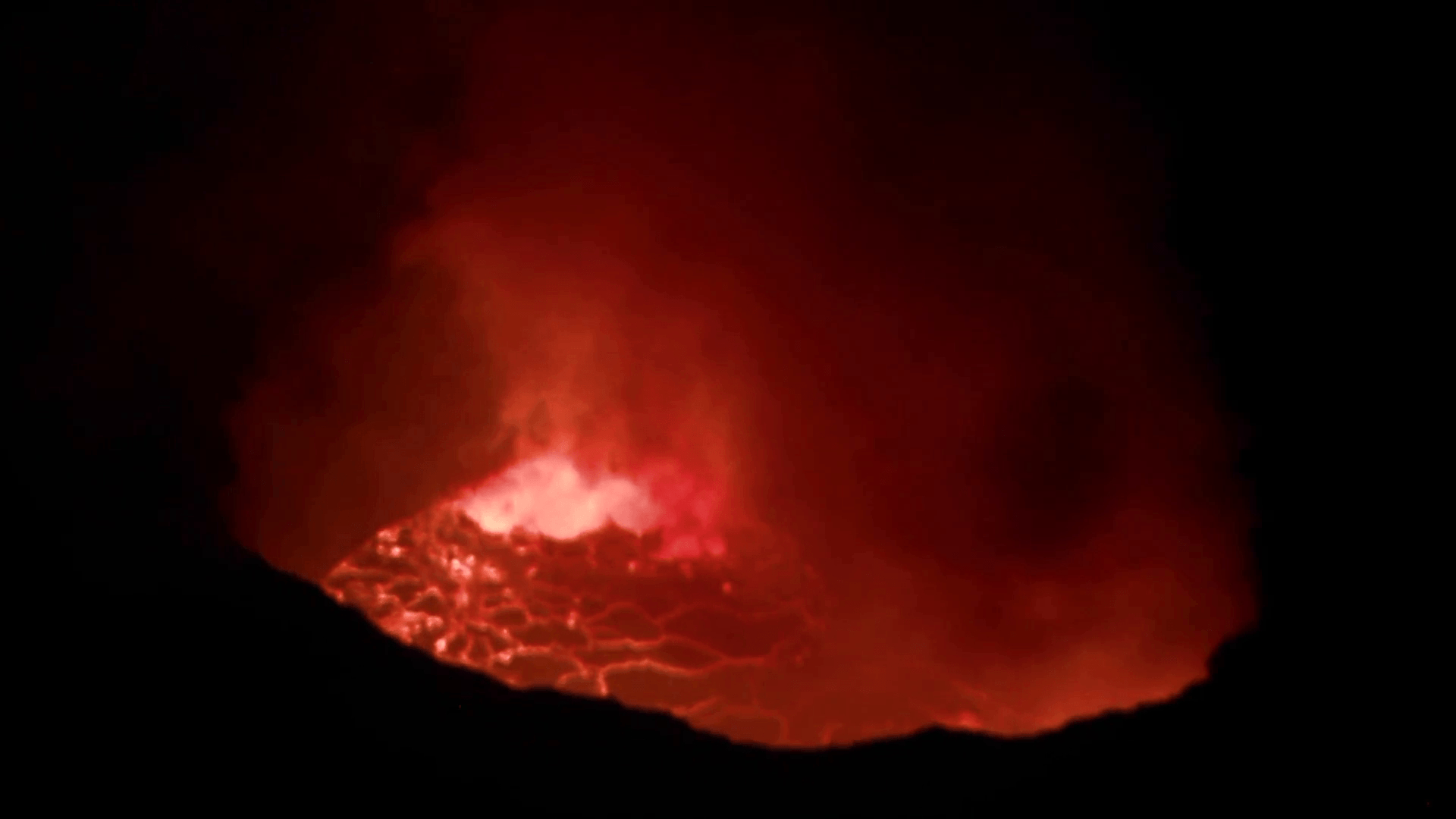 夜間噴火, ニラゴンゴ火山, 民主共和国, 自然