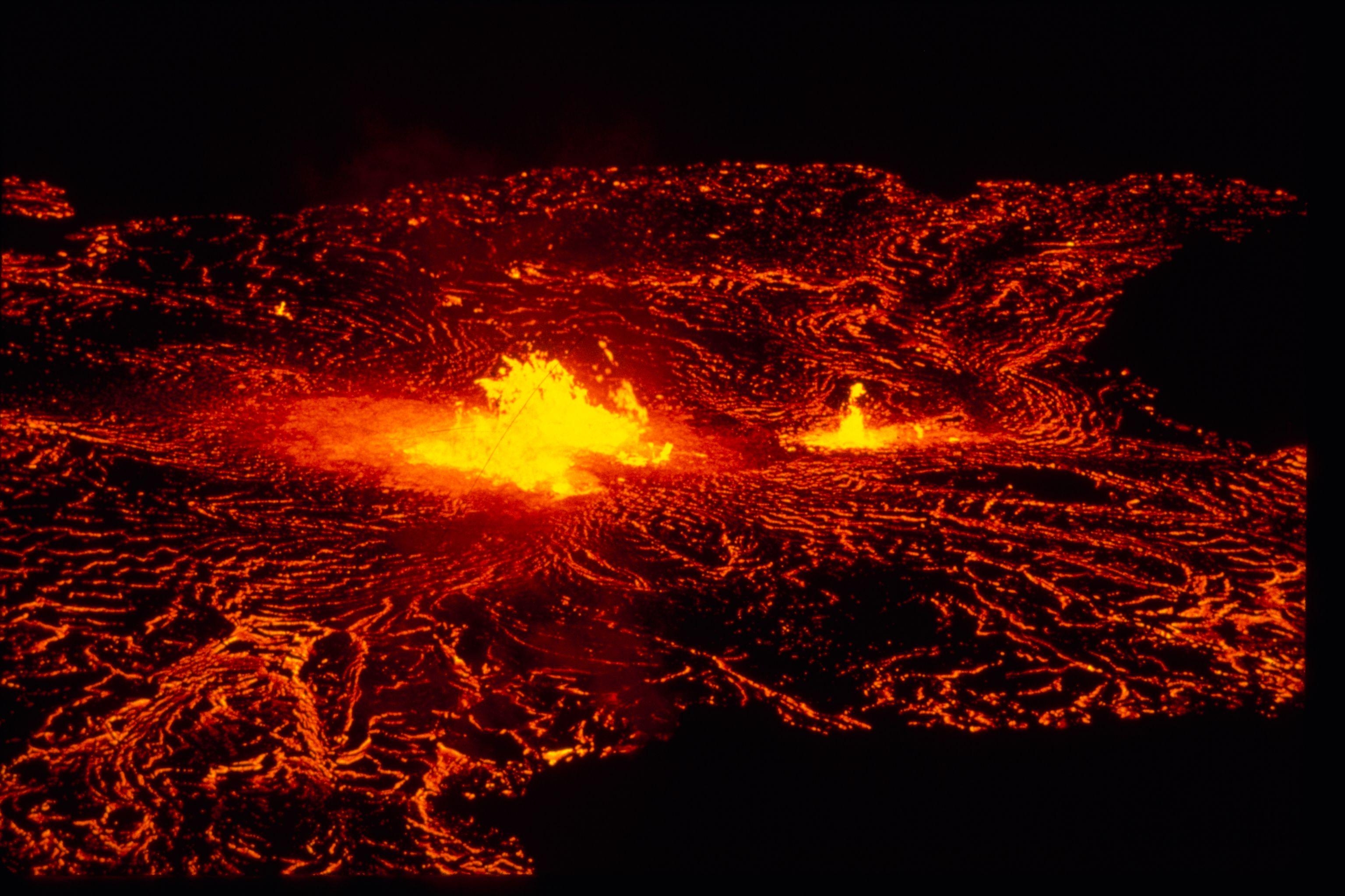 ハワイ火山国立公園, 解説, 旅行, 火山