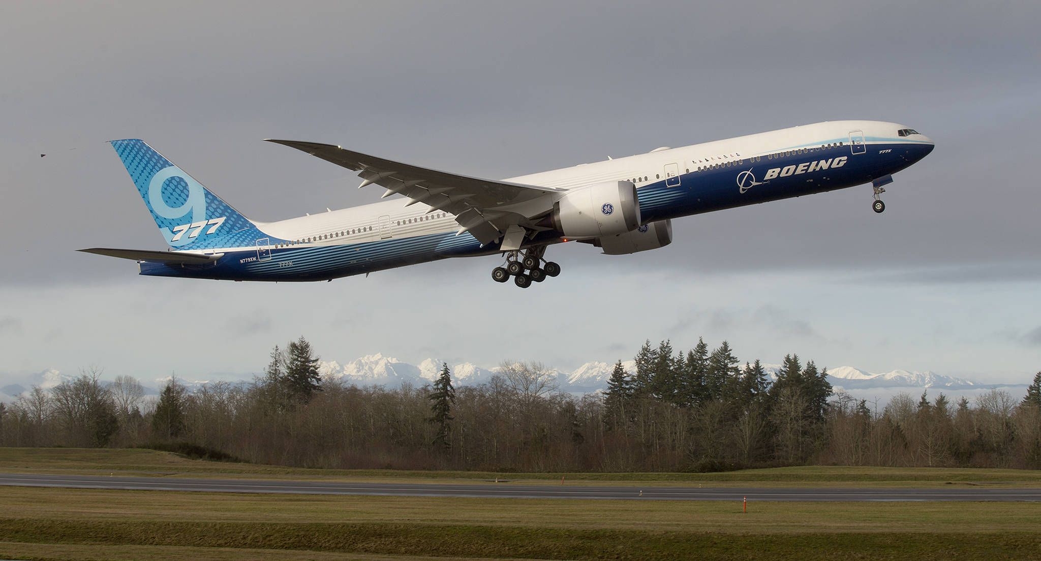 新ボーイング777X, 大型飛行機, ぺインフィールド, 初飛行