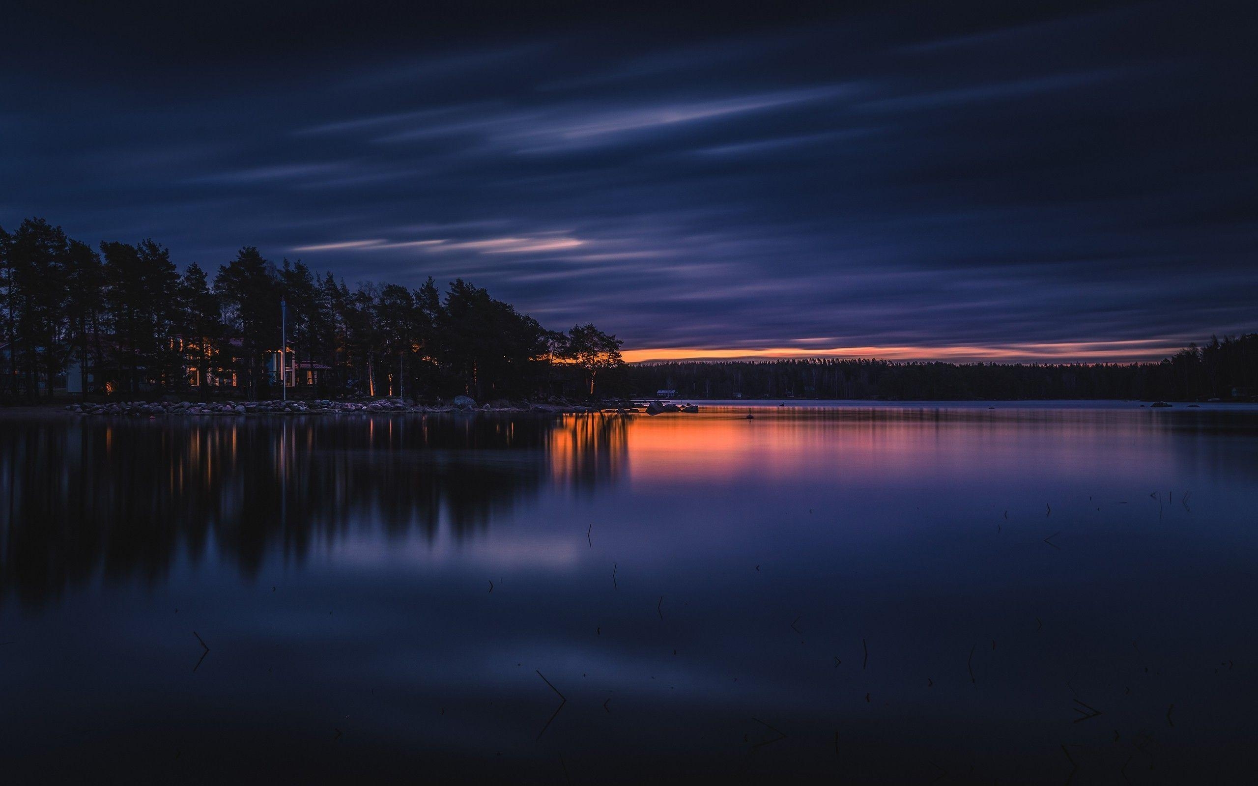 湖、夕日、雲、木々、風景